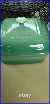 LE CREUSET Green Gradiant 3 Quart Square Casserole Dish Stoneware Baker with Lid