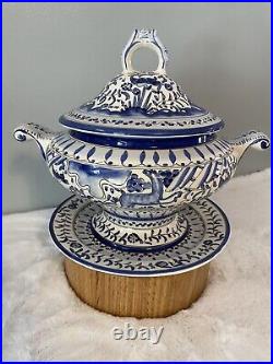 Lg casserole dish with lid & Under plate, blue and white Decor Made In Portugal