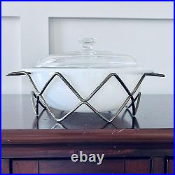 Pyrex Zig Zag Cradle with 023 Casserole and Lid