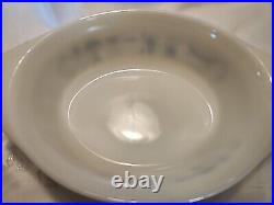 Vintage Mod Pyrex 1 1.5 Quart Casserole Dish With Lid And Holding Rack. #043