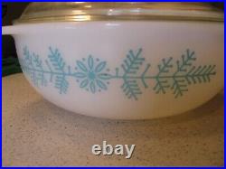 Vintage Pyrex #023 1.5 Qt Frost Garland Casserole Dish Bowl with Lid